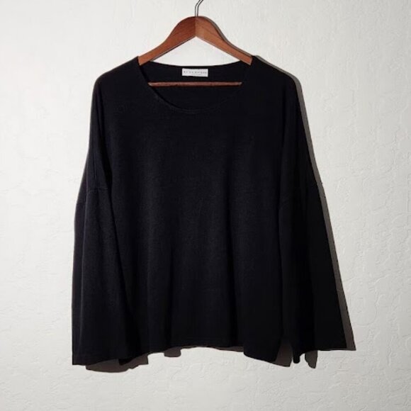 bryn Walker Tops - Bryn Walker Women's Oversize 3/4 Sleeve Top in size Large